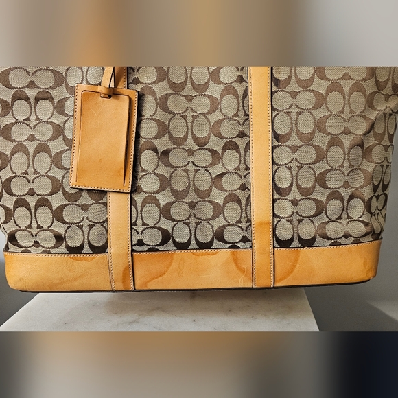 Coach Signature Boston Travel Bag - Picture 6 of 15